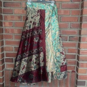 Elegant Multicolor Floral Women's Skirt pattern missed medium/large boho wrap